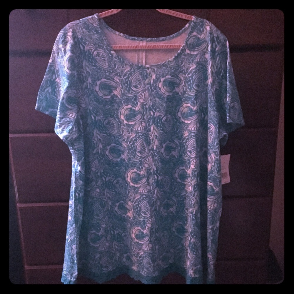❌SOLD❌K Rogers Curvy Shirt NWT